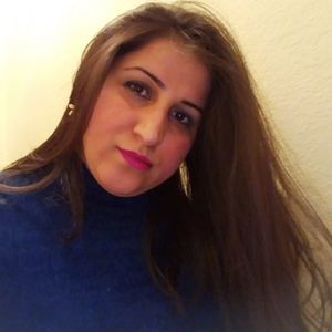 Meet your Posher, Dalia